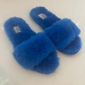 UGG Blue Fluffy Sandals